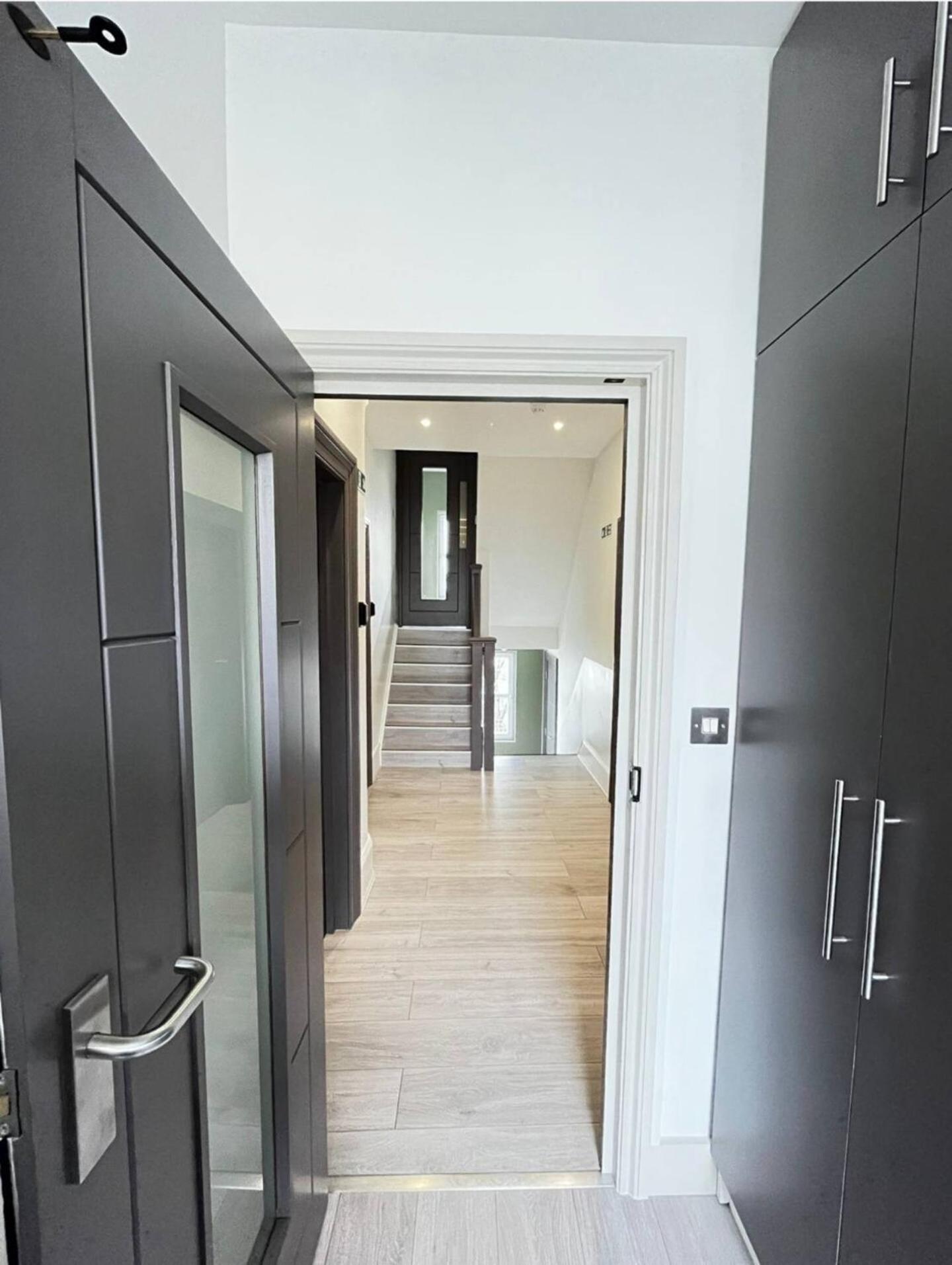 11 Seaside Serenity Chic Steps To Appartement Hove